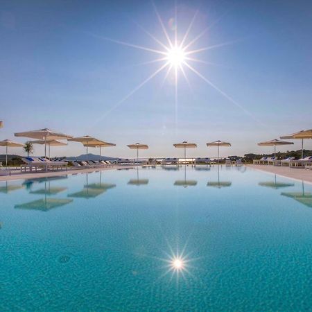 Paradise Resort And Spa San Teodoro  Exterior photo